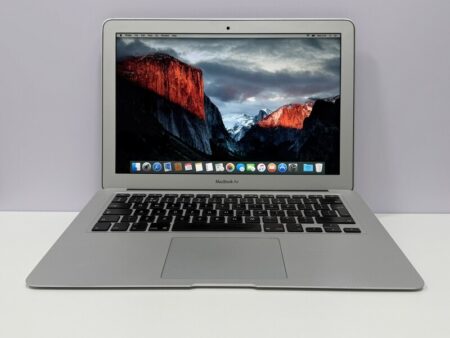Macbook-Air-13-2015-i5-4GB-Ram-128GB-SSD-13-HD-Silver